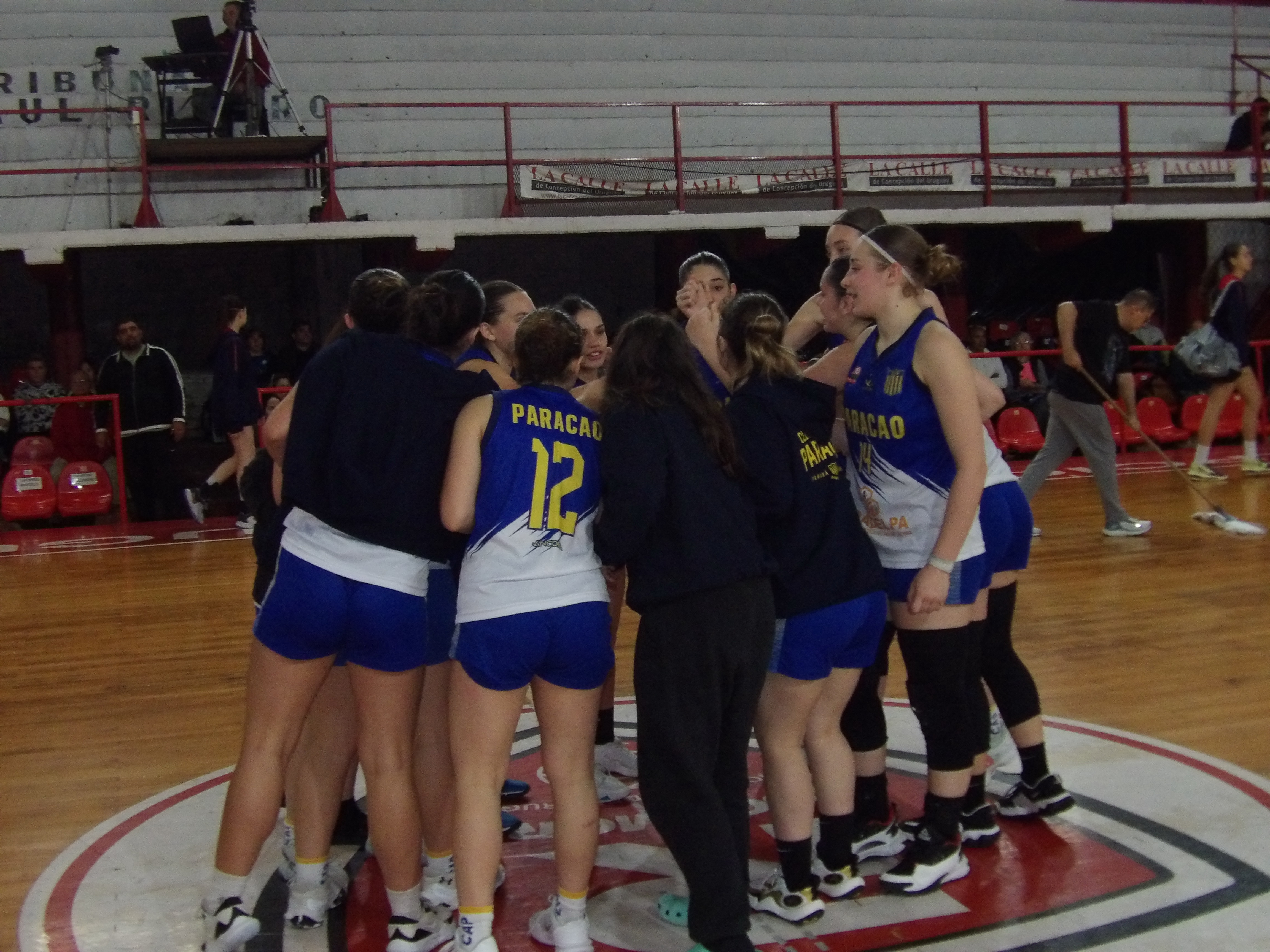 Paracao y Vélez abrieron con una victoria el Final Four de La Liga Federal U17 Femenina