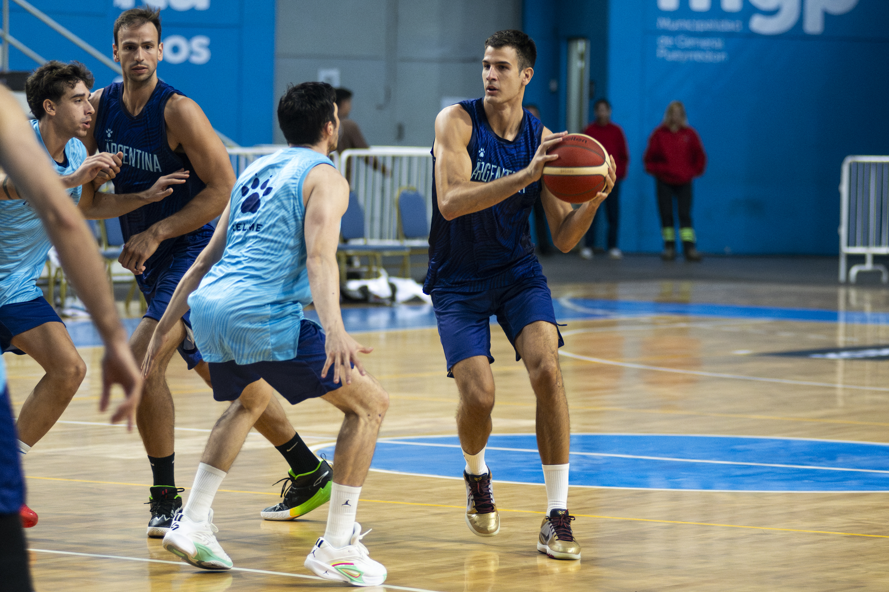 La Selección ya entrena en Mar del Plata pensando en Venezuela y Colombia