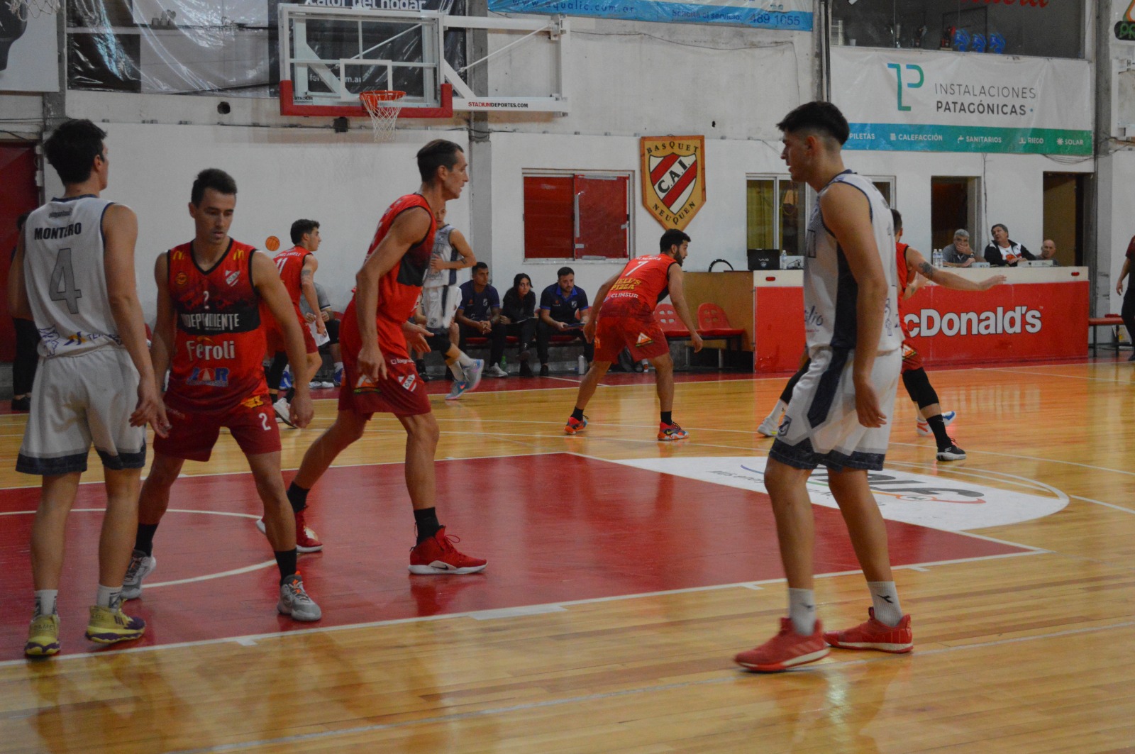 Independiente ganó y se metió en el top 4