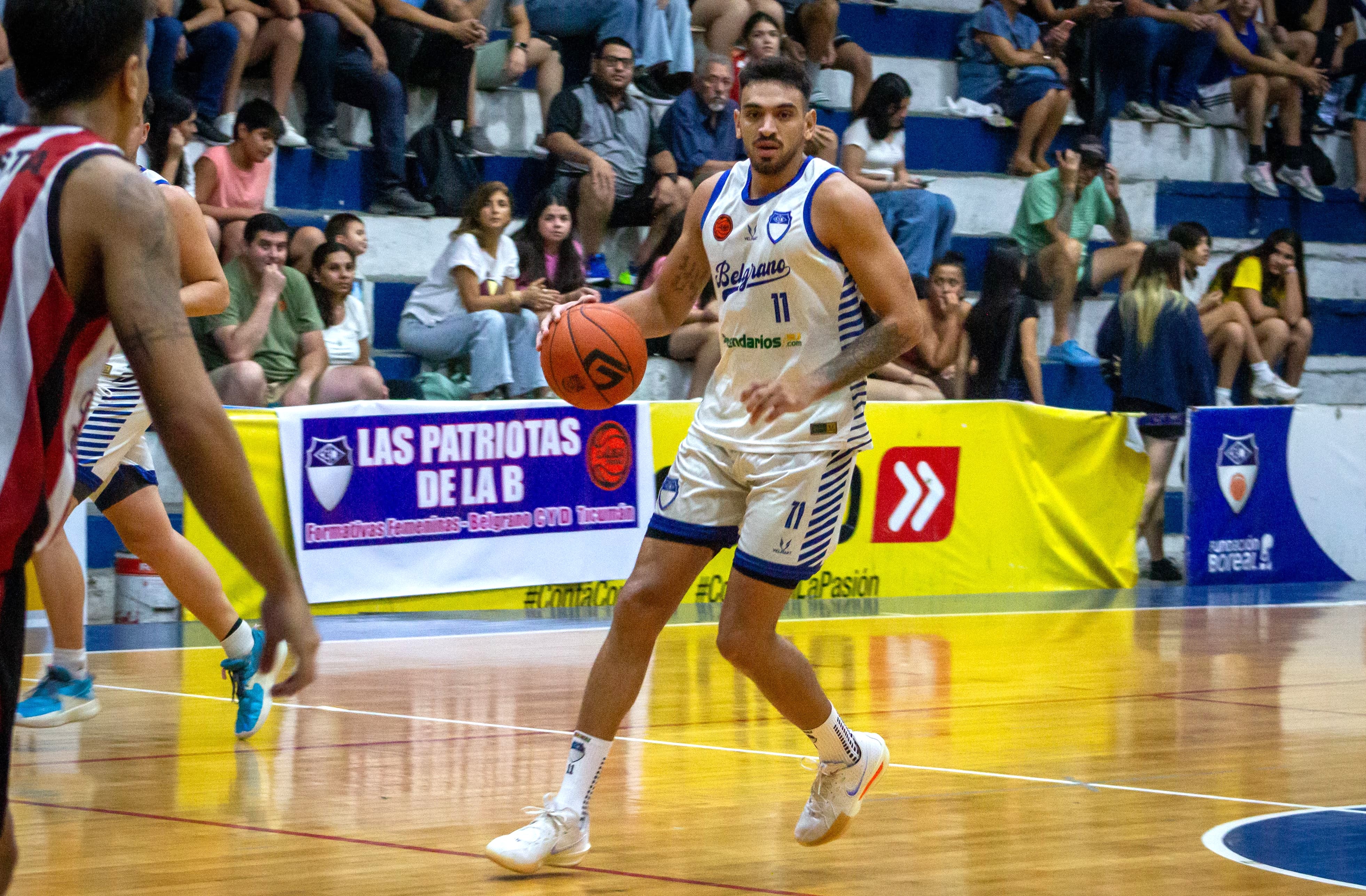 Belgrano ganó con autoridad y mantuvo su invicto ante San Martín