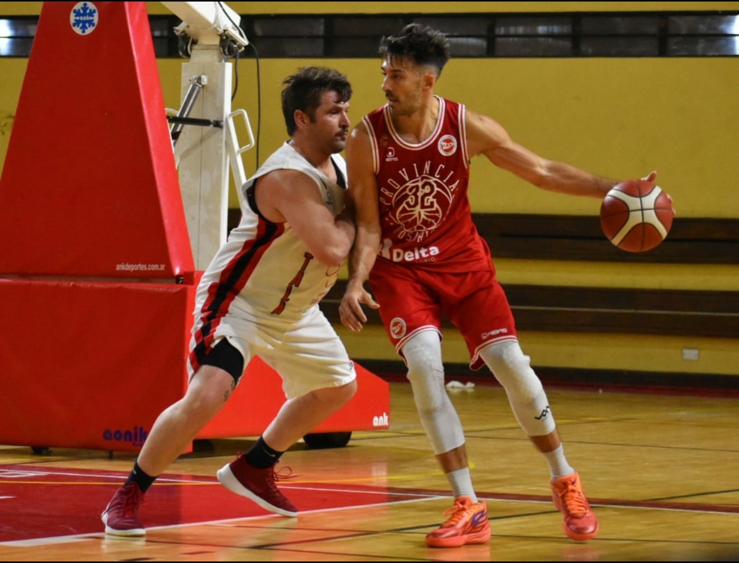 El Rojo rosarino trabajó la victoria