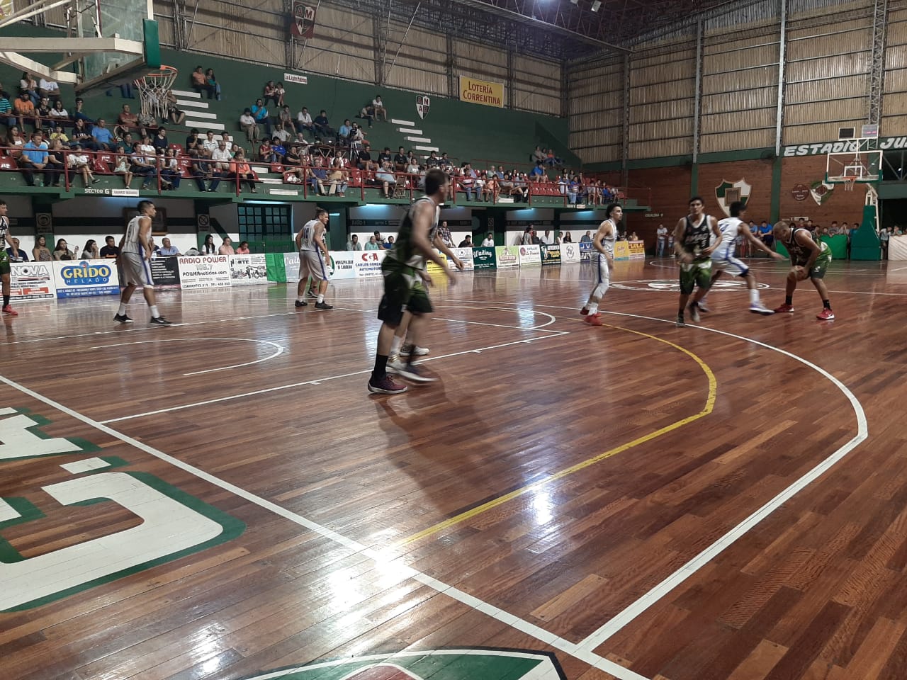 AMAD estiró su invicto derrotando al puntero