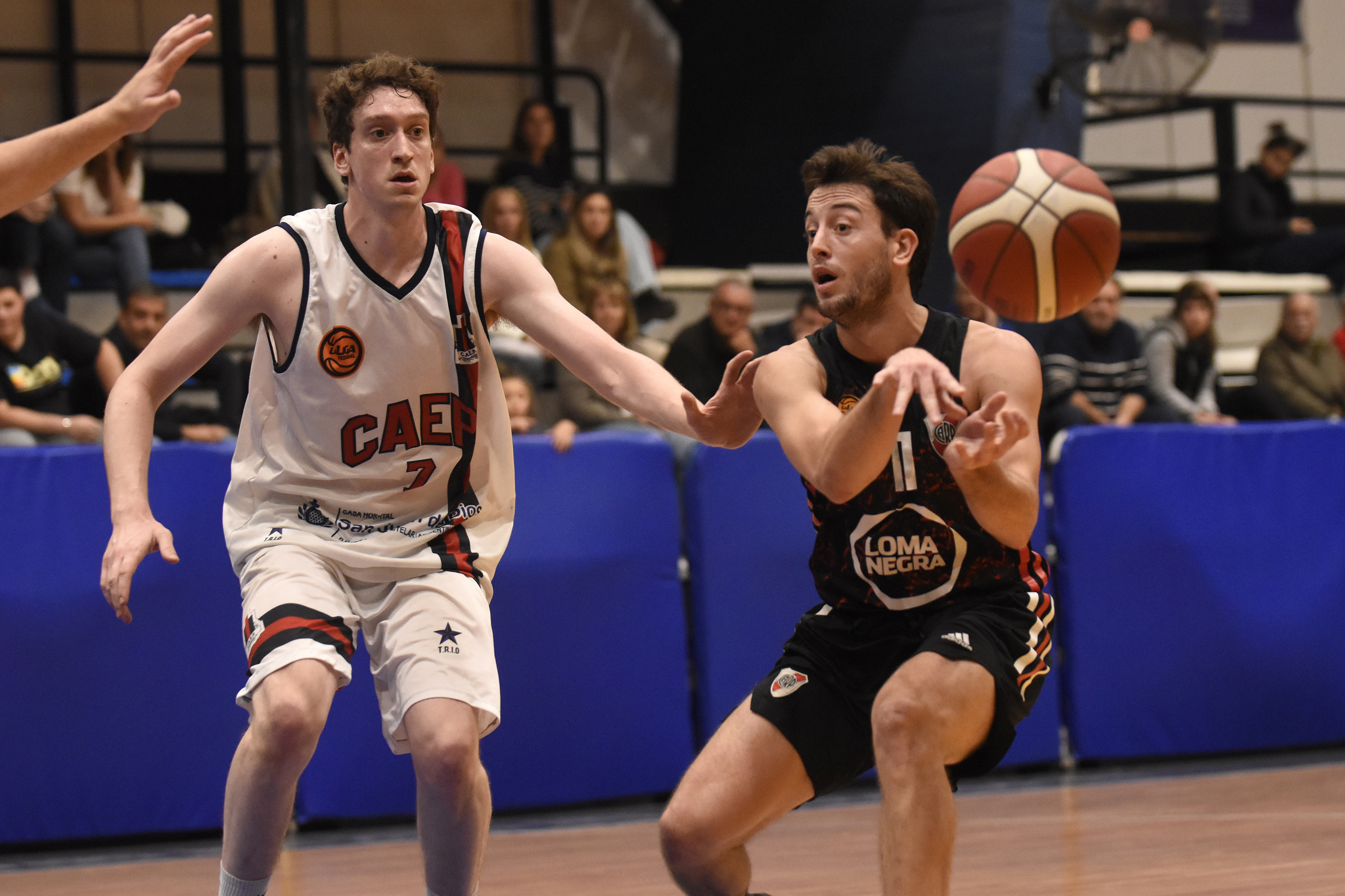 River derrotó a Estudiantil Porteño en Liniers 