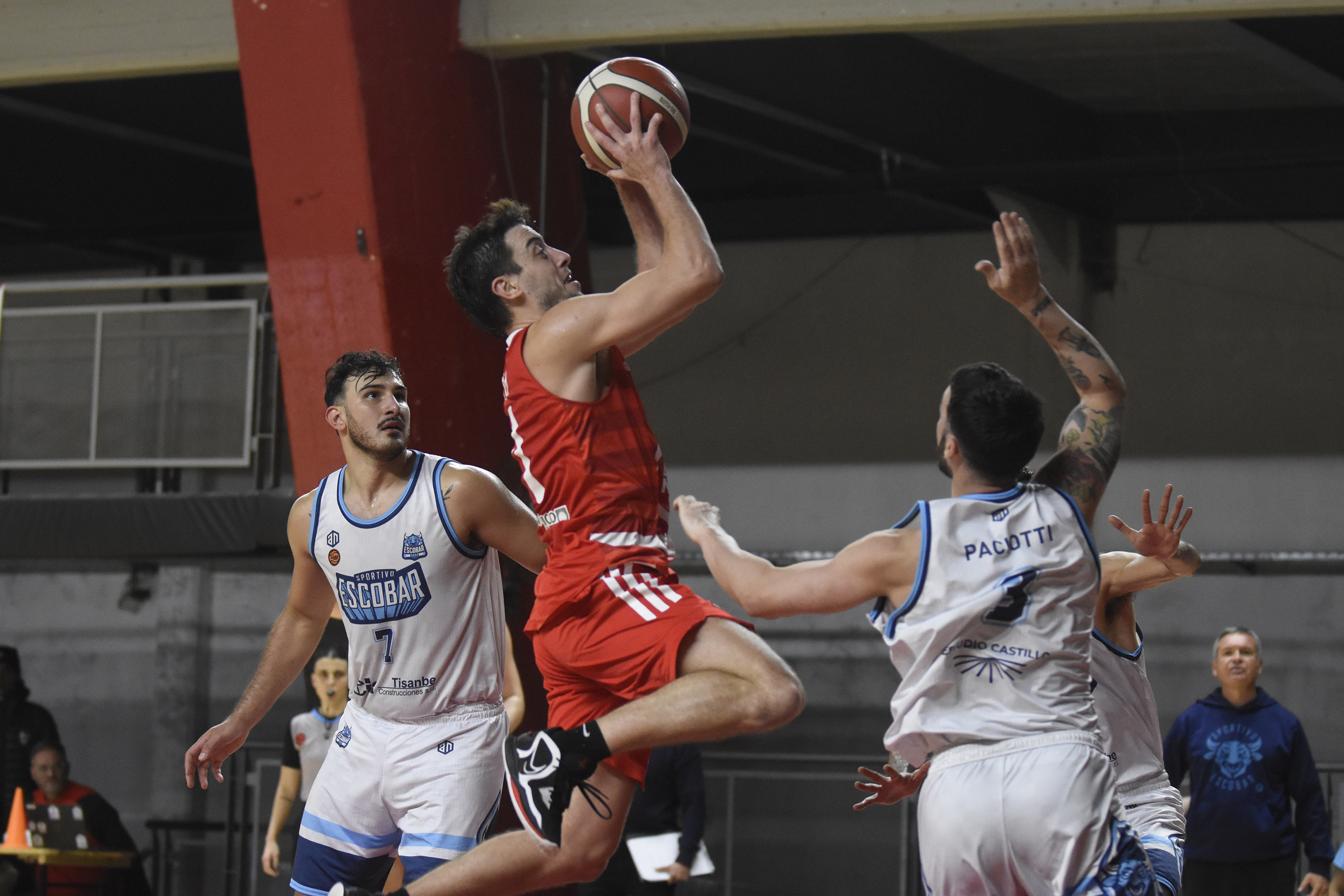 River se quedó con el primer punto de la serie