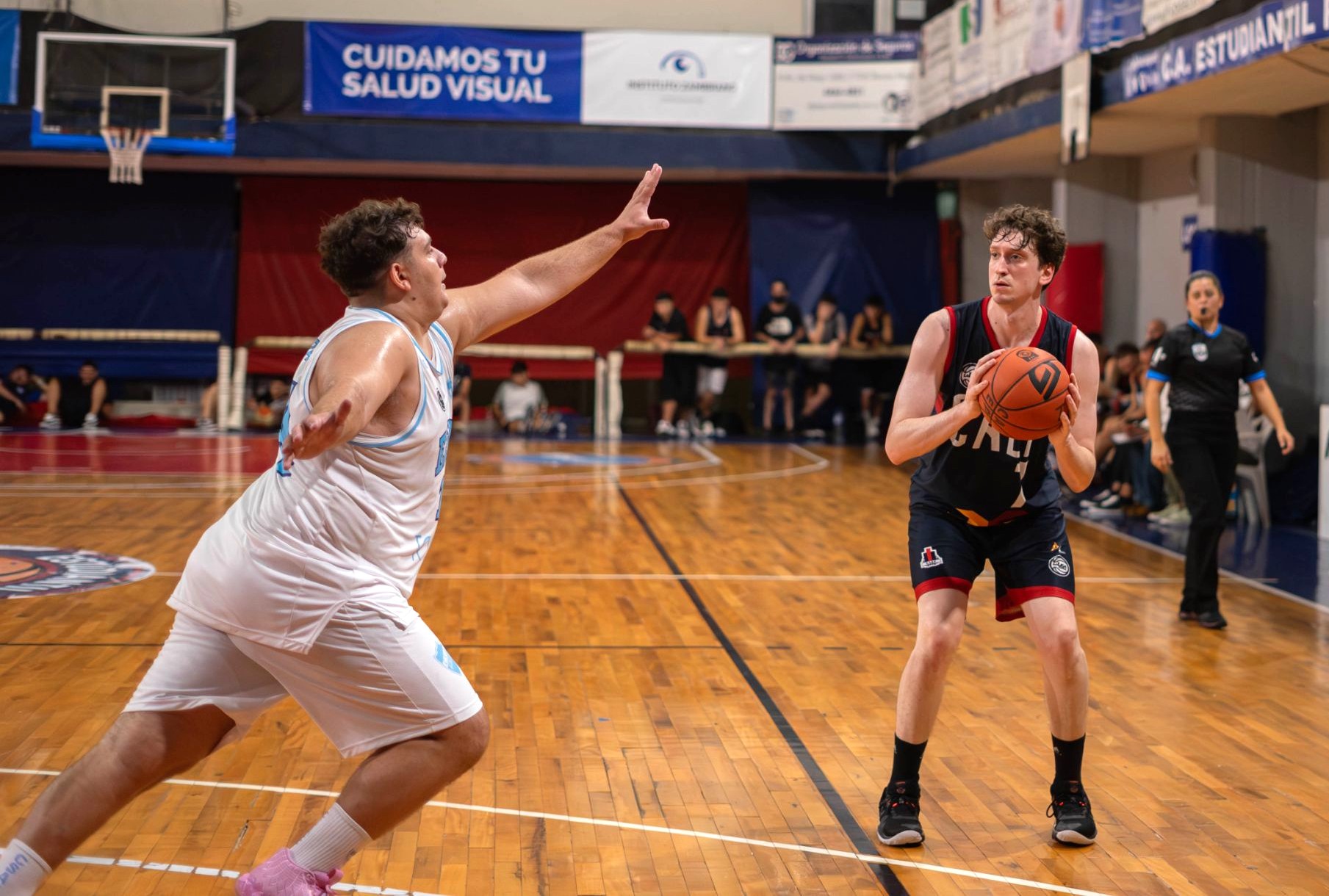 Porteño pisó fuerte desde el inicio para estirar su invicto a tres juegos